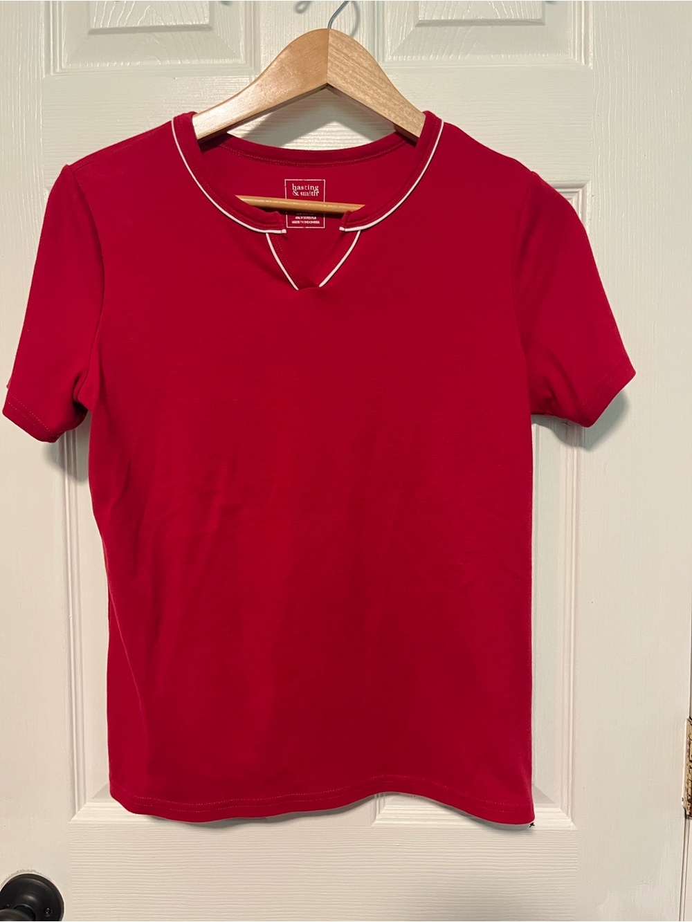 Liz Claiborne Red Short-Sleeve Tee with White Trim Accent